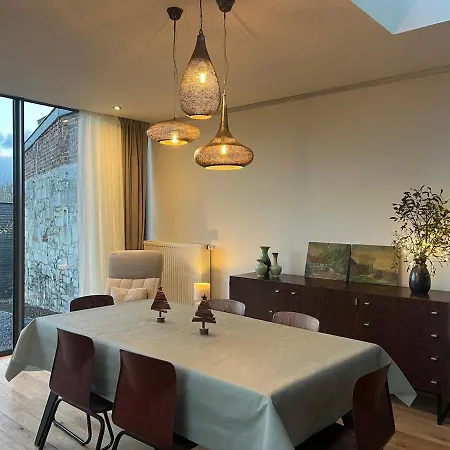 Cozy 17th Century House, Beautiful View, Belgian Ardennes