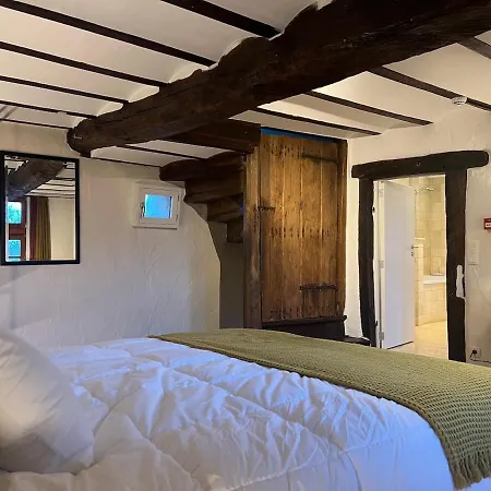 Cozy 17th Century House, Beautiful View, Belgian Ardennes Nyaraló *