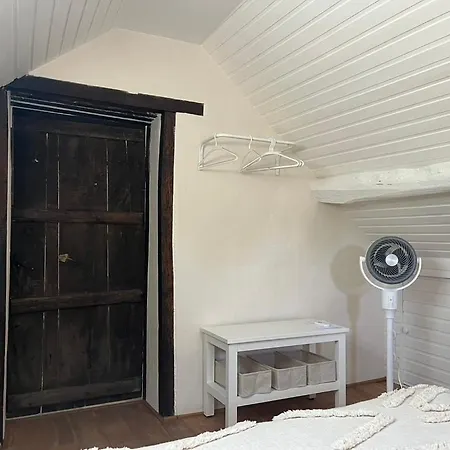 Cozy 17th Century House, Beautiful View, Belgian Ardennes Nyaraló Herve