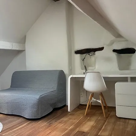 Cozy 17th Century House, Beautiful View, Belgian Ardennes Herve
